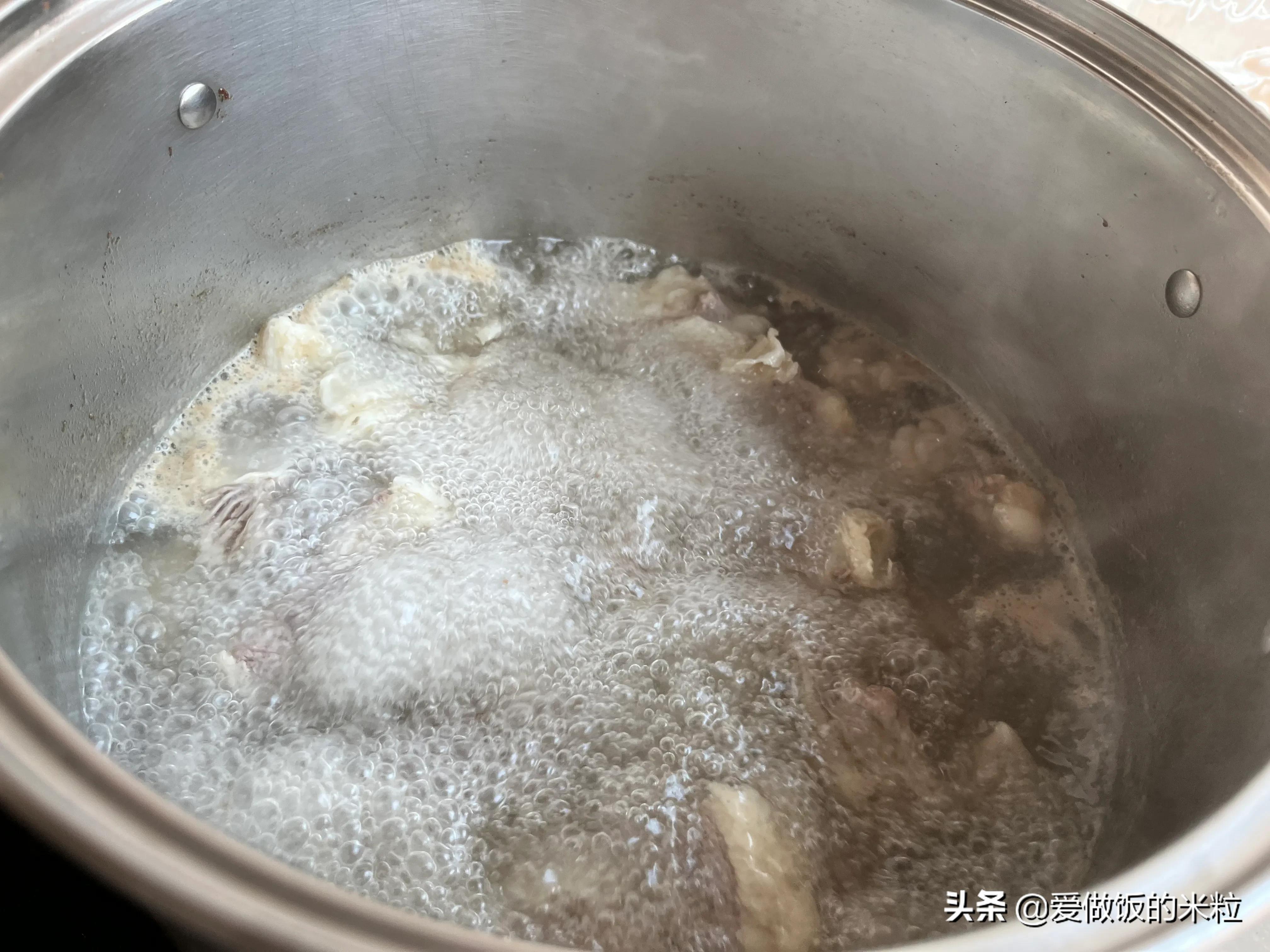 清汤牛肉的做法与配料，家常清炖牛肉好吃又烂-8