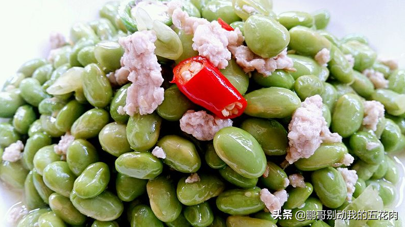 怎样炒青豆好看又好吃（炒青豆用焯水吗）-2