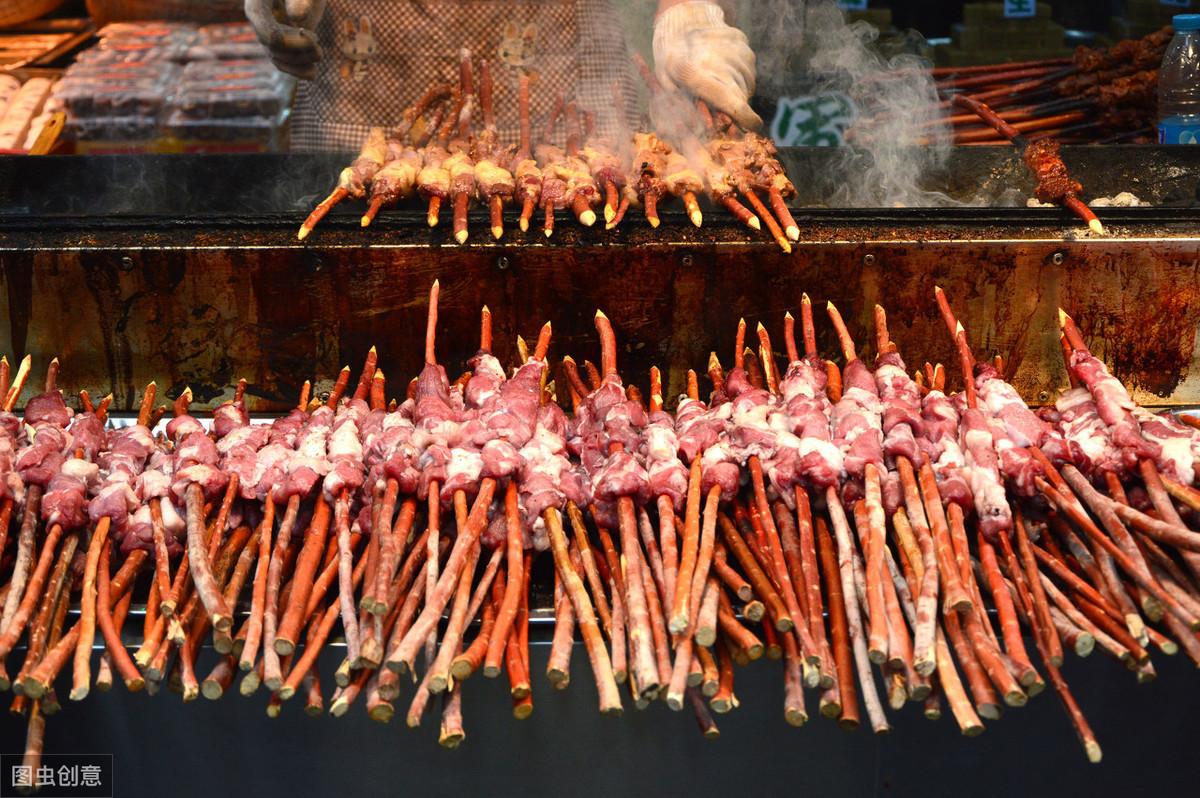 一斤羊肉串大概多少串（真假羊肉串鉴别方法）-3