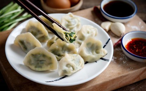 冷冻饺子蒸多久才能熟要解冻吗？