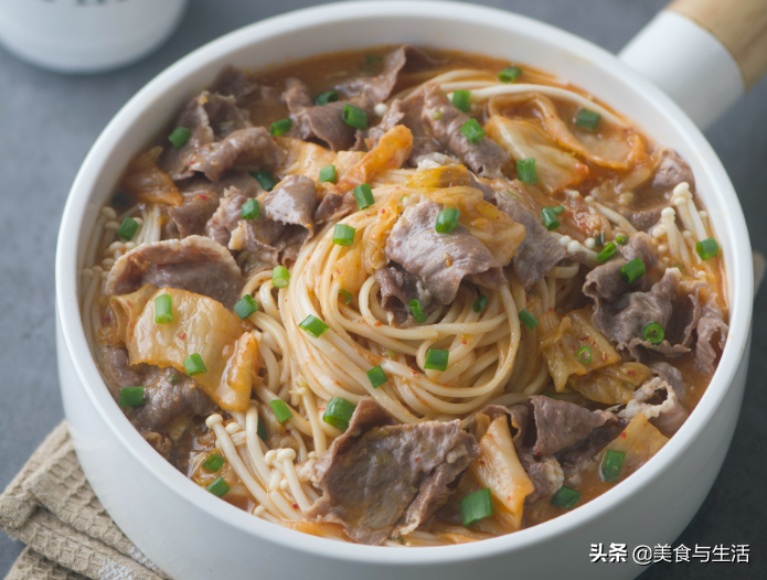 牛肉火锅面怎么做好吃，牛肉火锅如何做好吃又嫩？-3