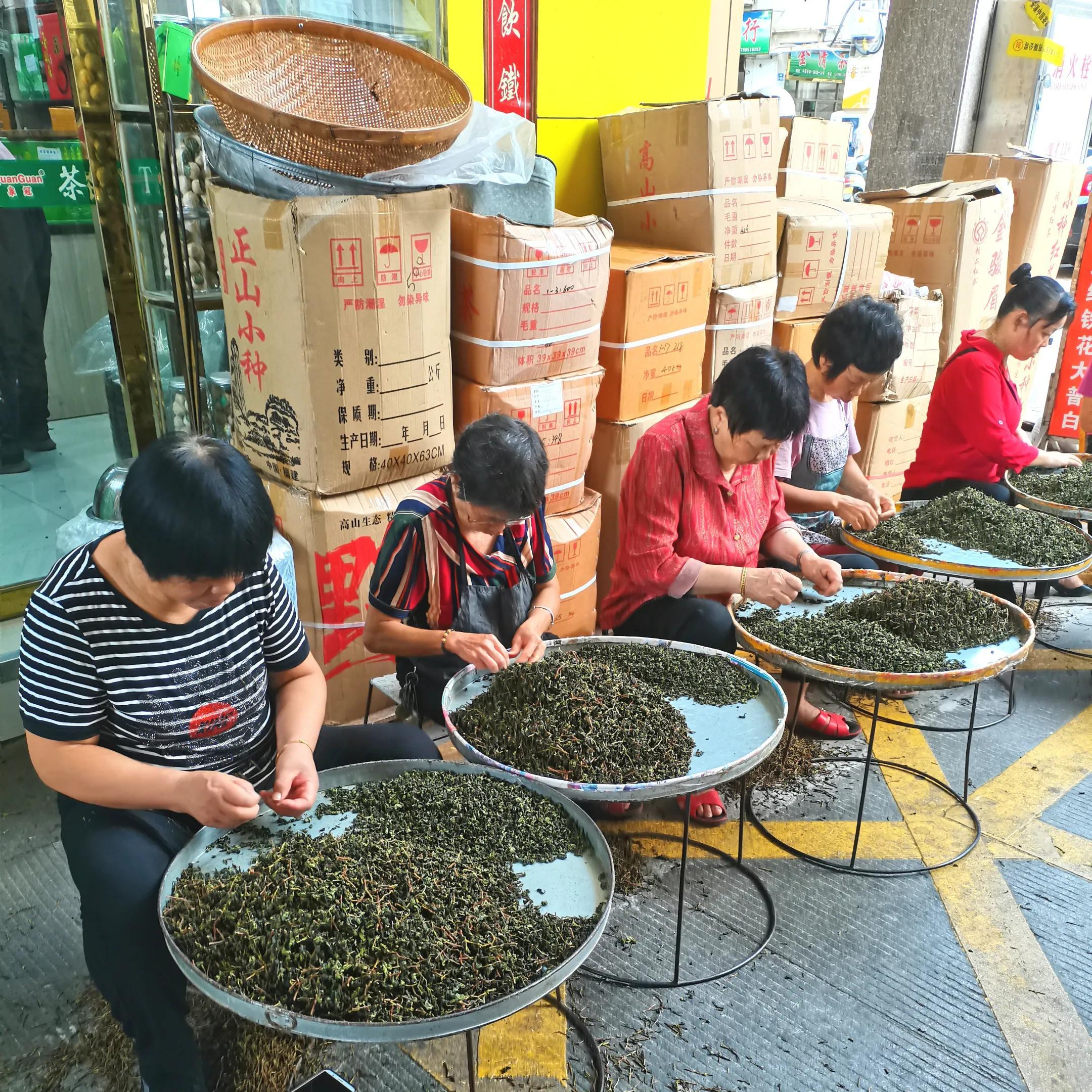 福建安溪铁观音多少钱一斤_福建安溪铁观音是绿茶吗-7
