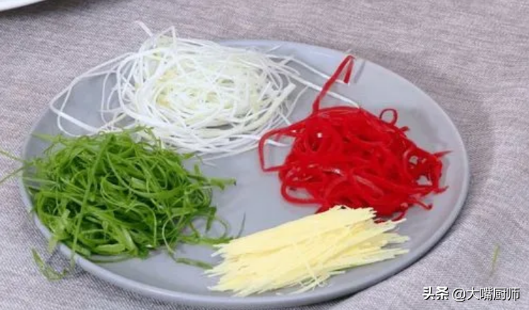 清蒸鱼做法最正宗的做法 蒸什么鱼刺少又好吃-7