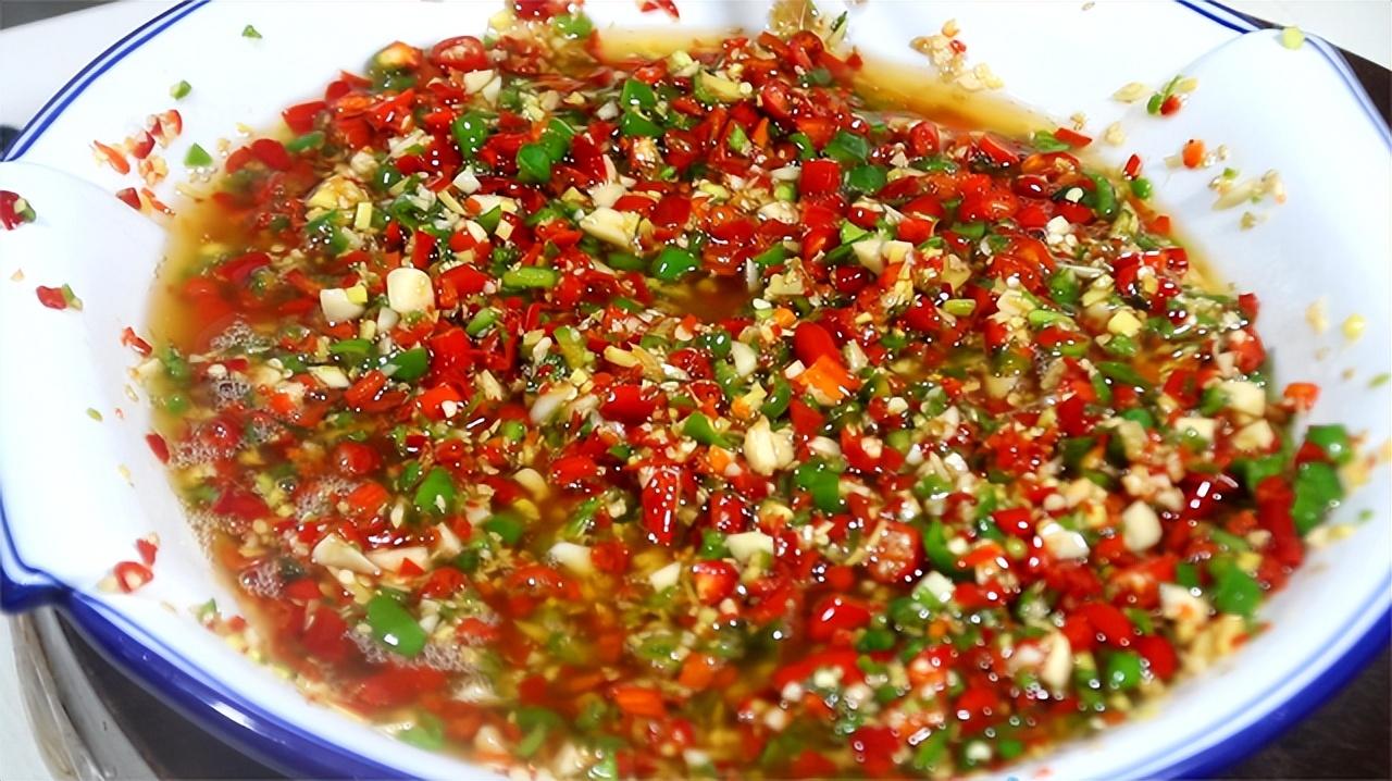 辣椒酱的家庭制作方法（干辣椒酱的家庭制作方法和配料）-1