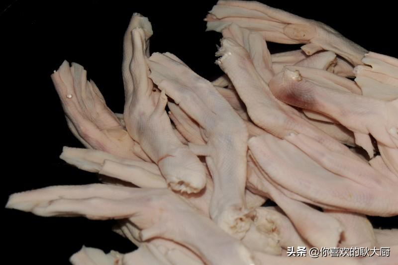 柠檬鸭爪的做法和配料_泡柠檬鸭爪的制作方法-4