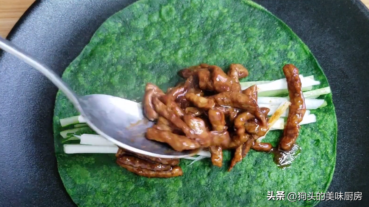 卷饼可以卷什么菜好吃（菠菜卷怎么做好吃窍门）-18