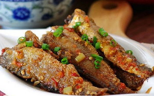 蒜烧黄鱼怎么做好吃？「分享」-1