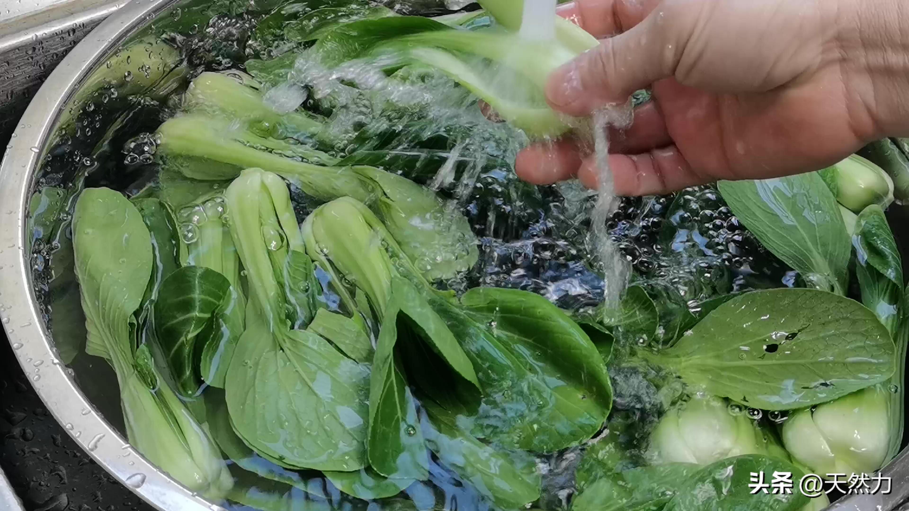 香菇油菜怎么做好吃 香菇扒油菜的家常做法-7