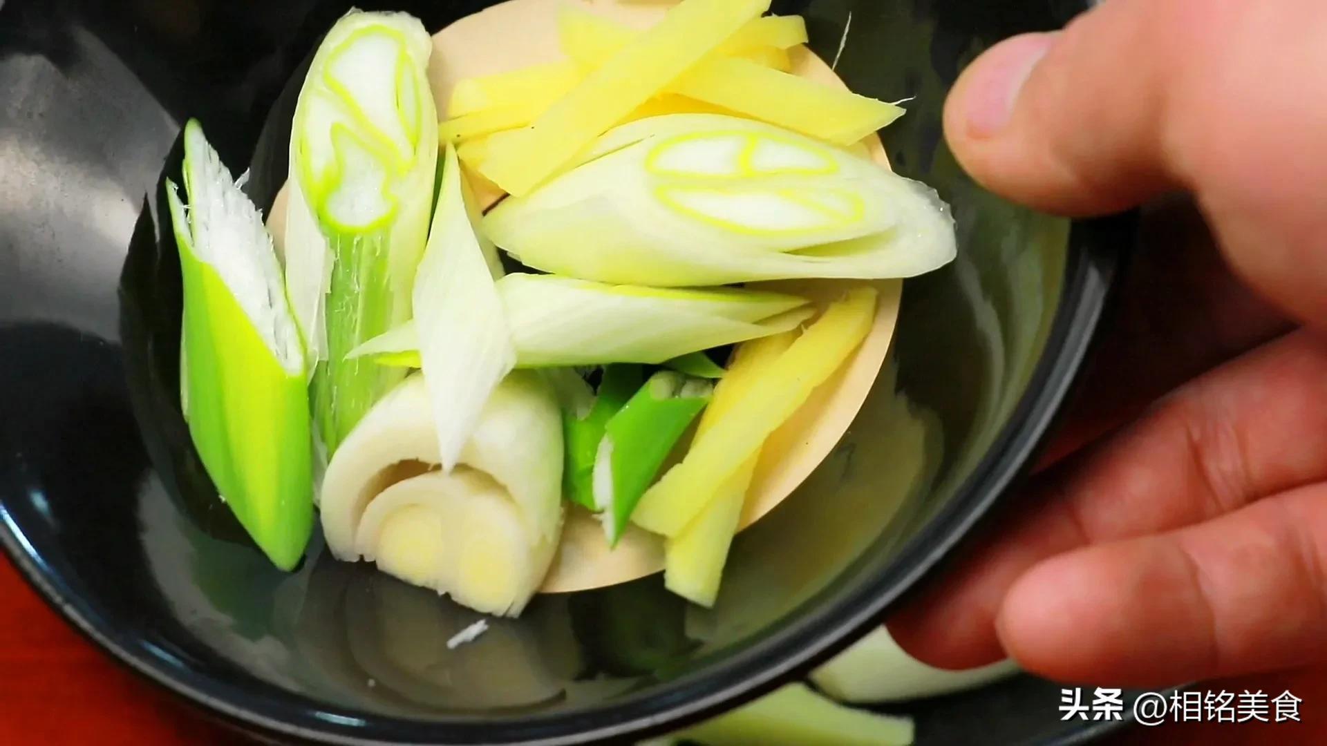 五香花生的做法和配料_五香咸干花生米的做法-7