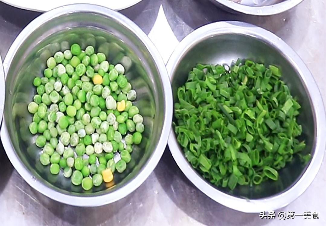 怎么做蛋炒饭简单又好吃_蛋炒饭如何炒好-6