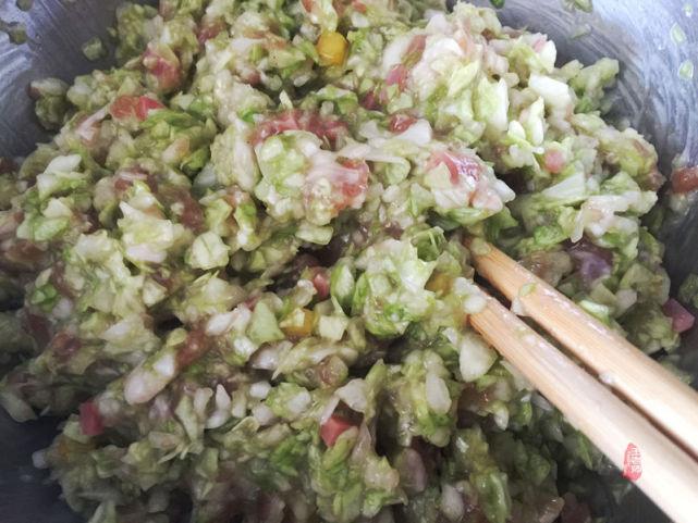 圆白菜饺子馅做法大全，圆白菜做馅焯水还是用盐撒-8