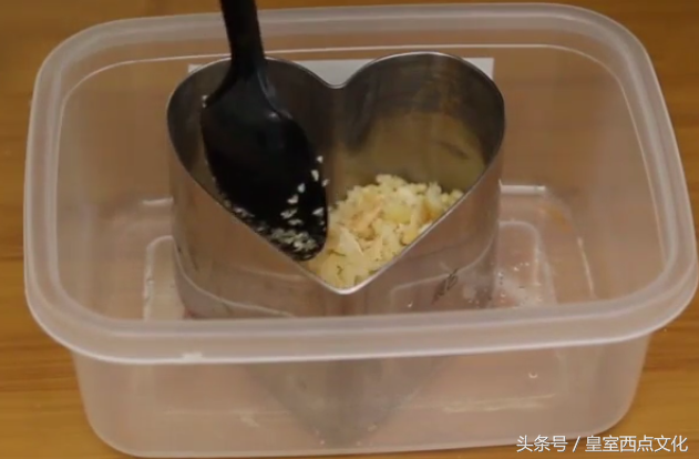 生日蛋糕怎么做一步一步教，最简单做蛋糕的方法-3
