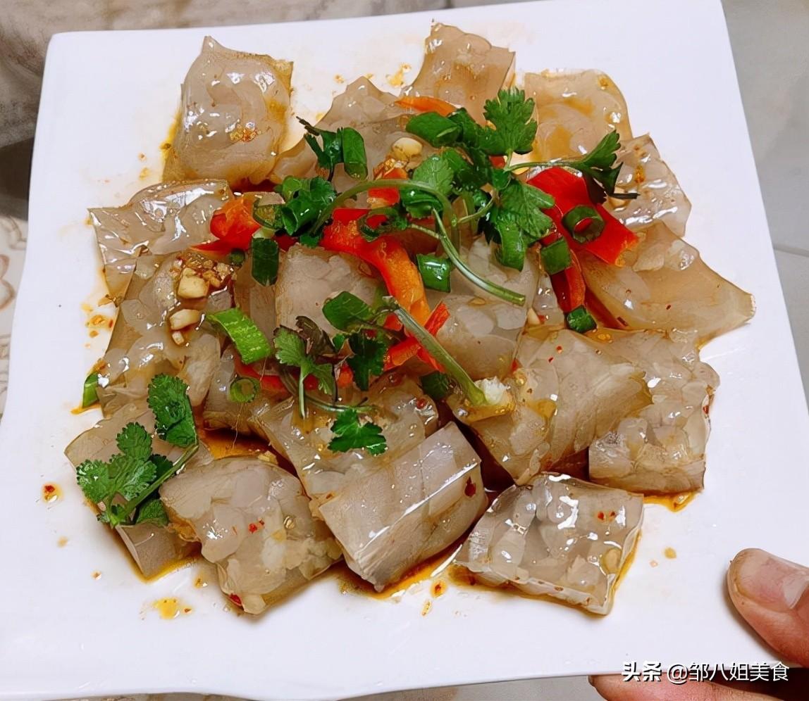 皮冻的做法一斤肉皮几斤水（蒸皮冻一碗肉皮几碗水）-2