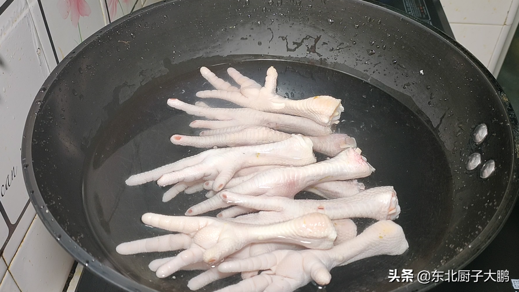 酱鸡爪子的做法和配料 鸡爪子不适合什么人吃？-4