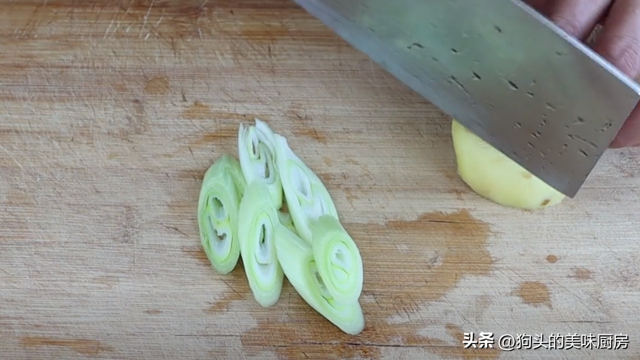 饭店西红柿牛腩的做法，番茄炖牛腩的教程-12