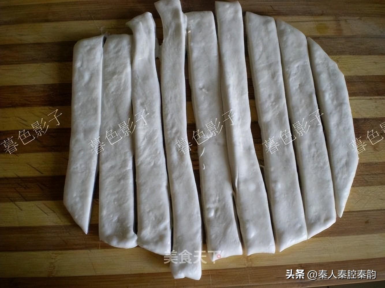 陕西老潼关肉夹馍简介_潼关肉夹馍的馍怎么做？-7