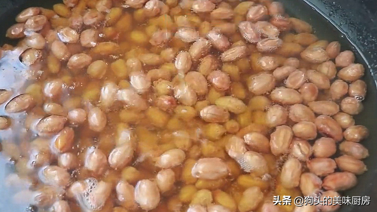 炸花生米怎么炸才香又脆（老式花生糖的做法）-13