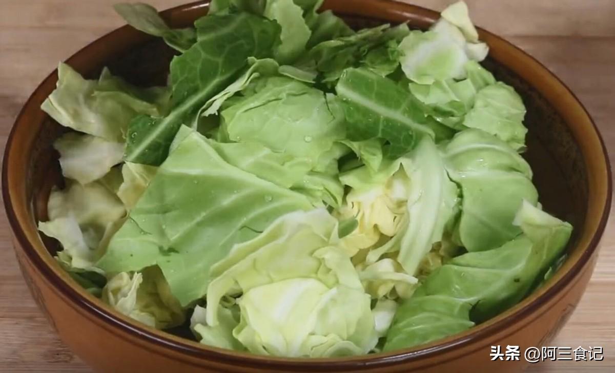 素炒圆白菜怎么炒好吃 怎样炒包菜好吃又简单？-2