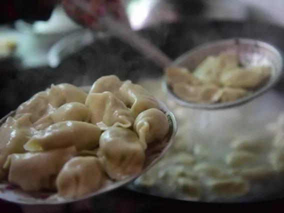 包饺子的教程_做包子教程全过程-15
