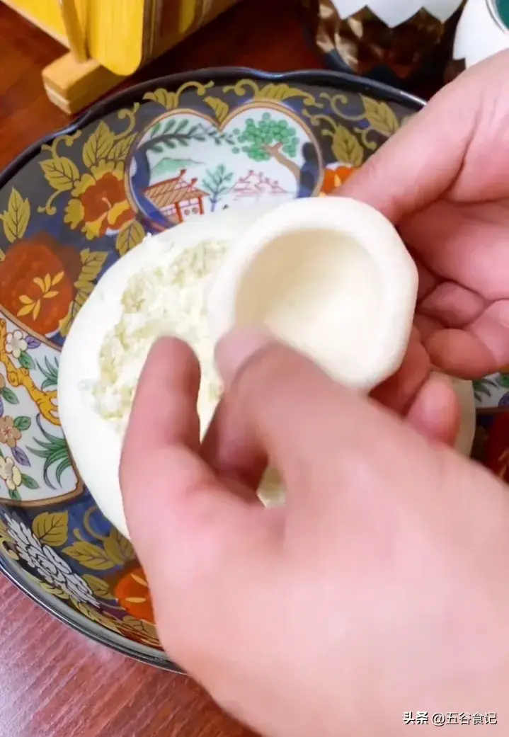 油炸糕怎么做又酥又脆（糯米炸糕怎样和面）-6