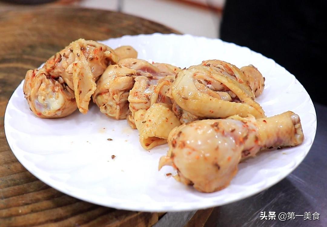 炸鸡腿怎么炸才又脆又嫩面包糠_炸鸡腿怎样裹面包糠-6