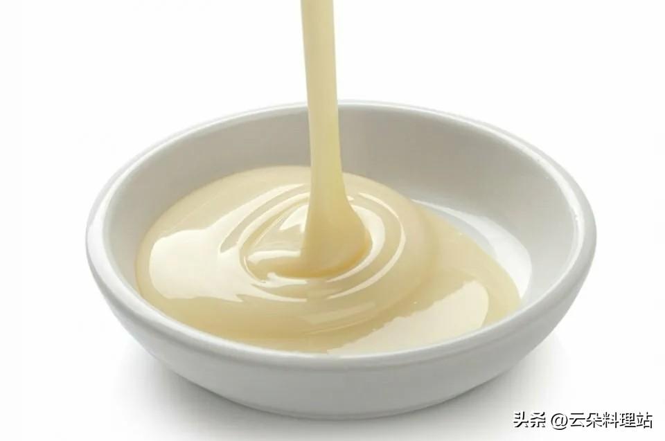 蛋黄酱沙拉酱千岛酱的区别_蛋黄酱是什么颜色-9