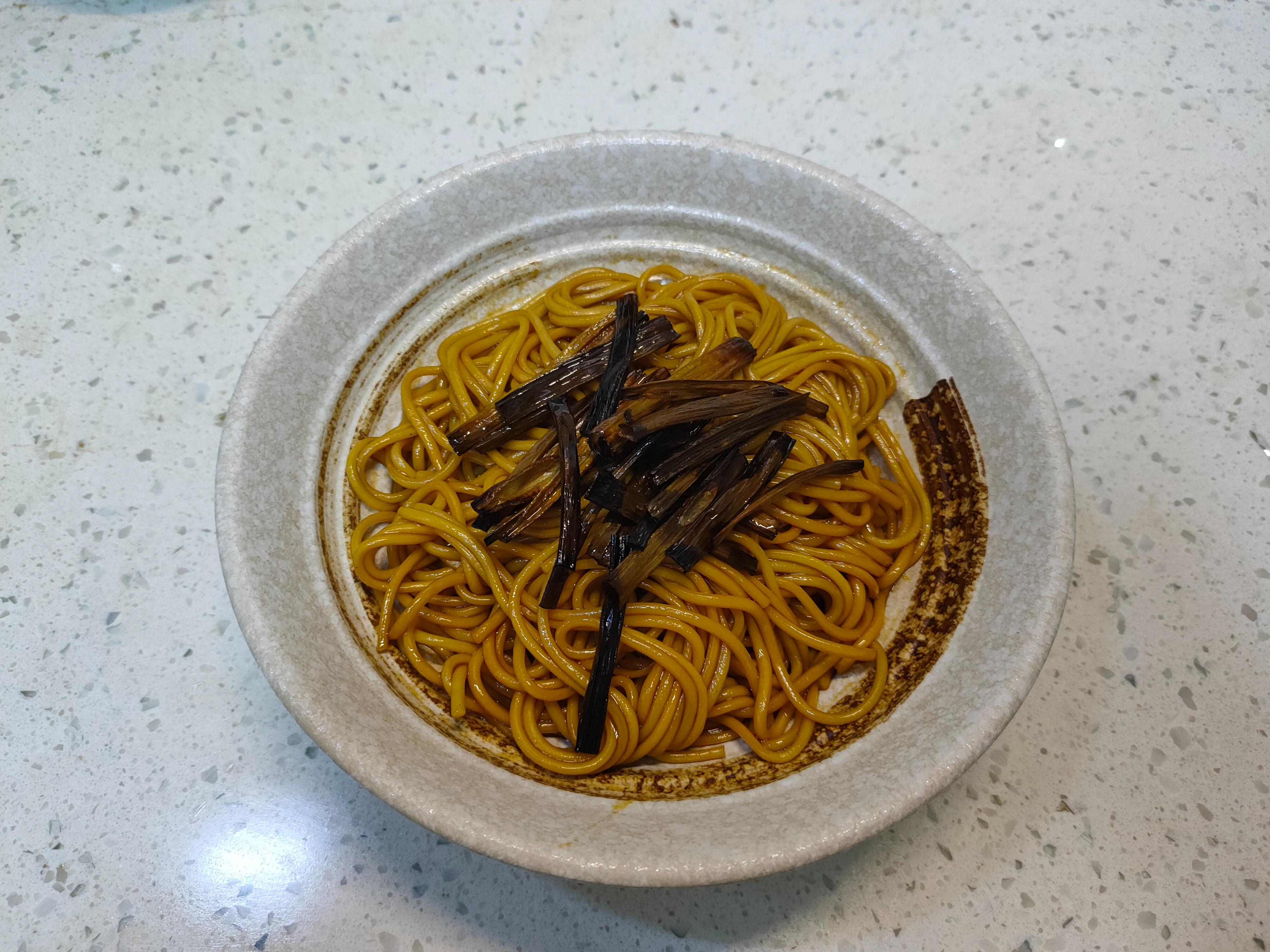 葱油拌面的葱油酱怎么熬制，葱油汁制作方法和配方-10
