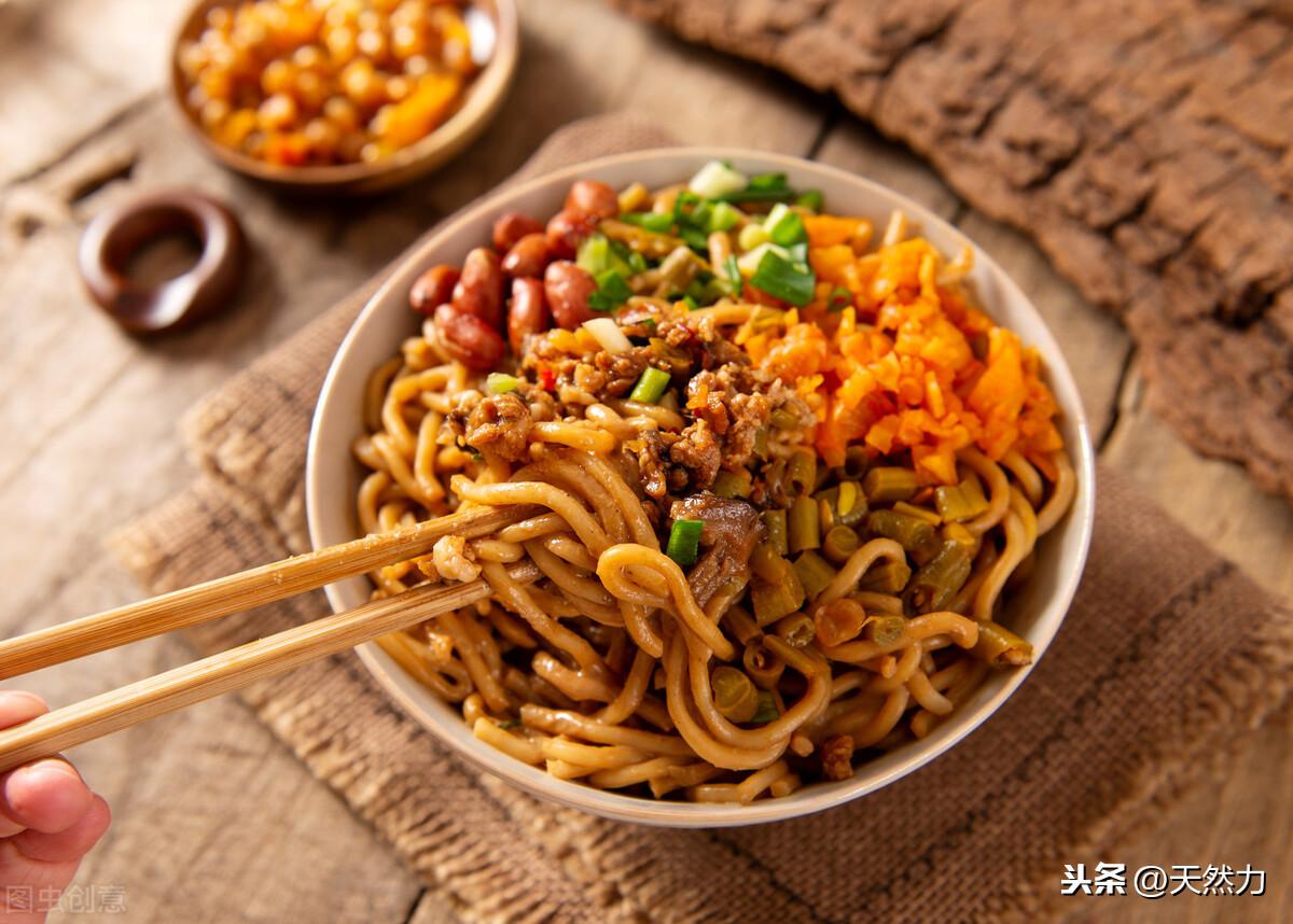 热干面的酱汁怎么做才好吃_热干面酱料配方-1