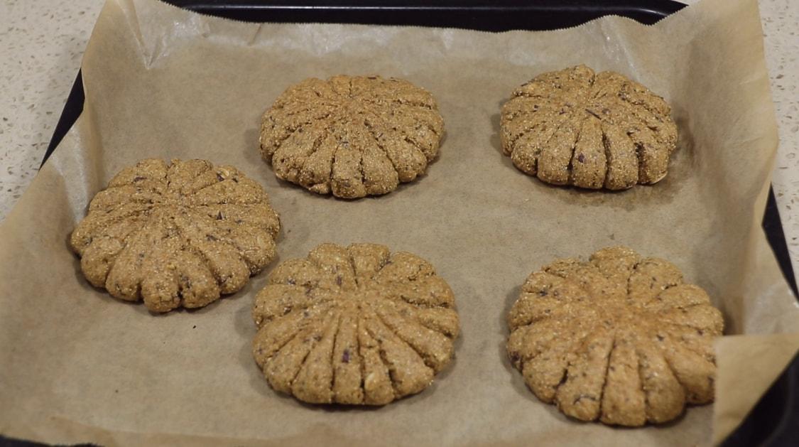 烤箱烤饼干最简单的家常做法（烤箱烤饼干要烤多久）-17
