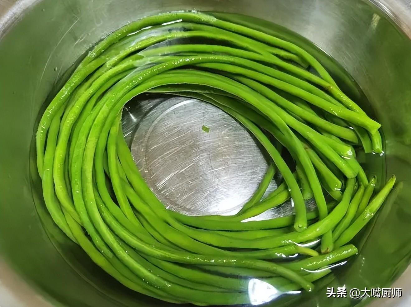 炒豇豆怎么做（炒豇豆怎么炒好吃）-5