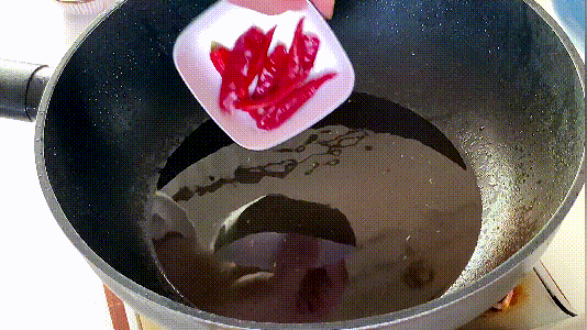 家庭制作香辣蟹的方法（香辣蟹的制作方法和教程）-15