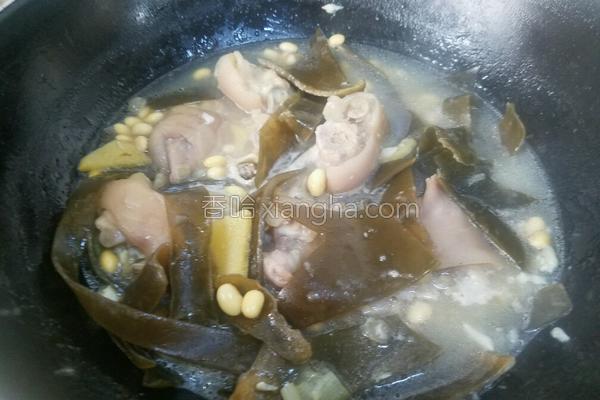 黄豆海带炖猪蹄的做法（猪脚可以和海带黄豆一起炖吗）-12