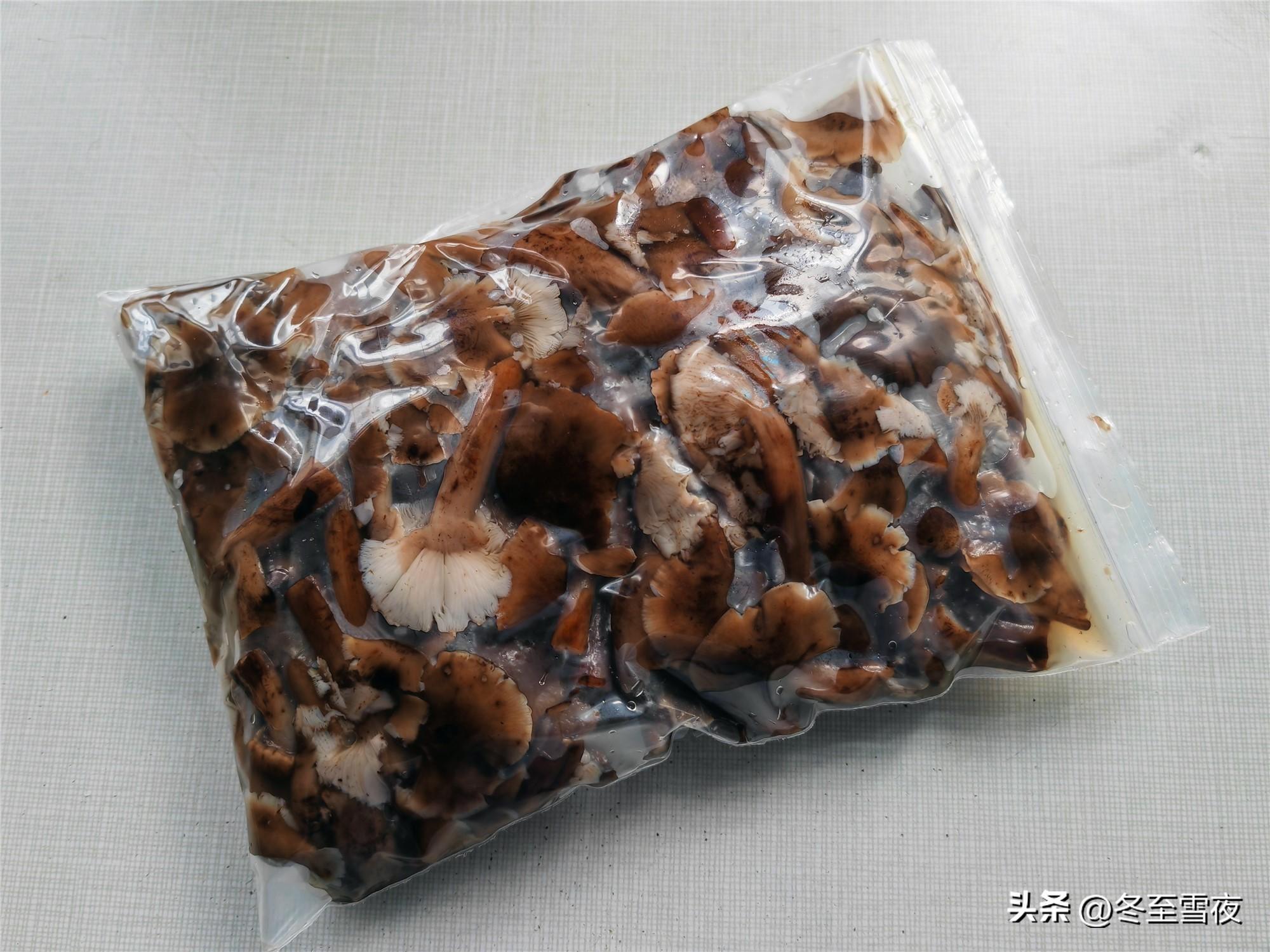 野生干蘑菇的做法大全 东北干蘑菇怎么做好吃？-5