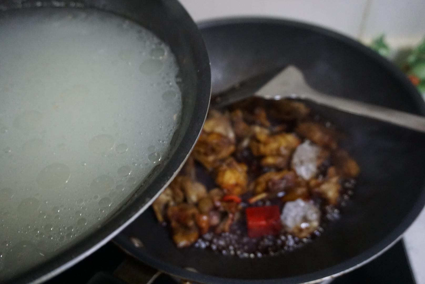 羊排怎么做不膻还好吃（怎样做羊排好吃又简单）-10