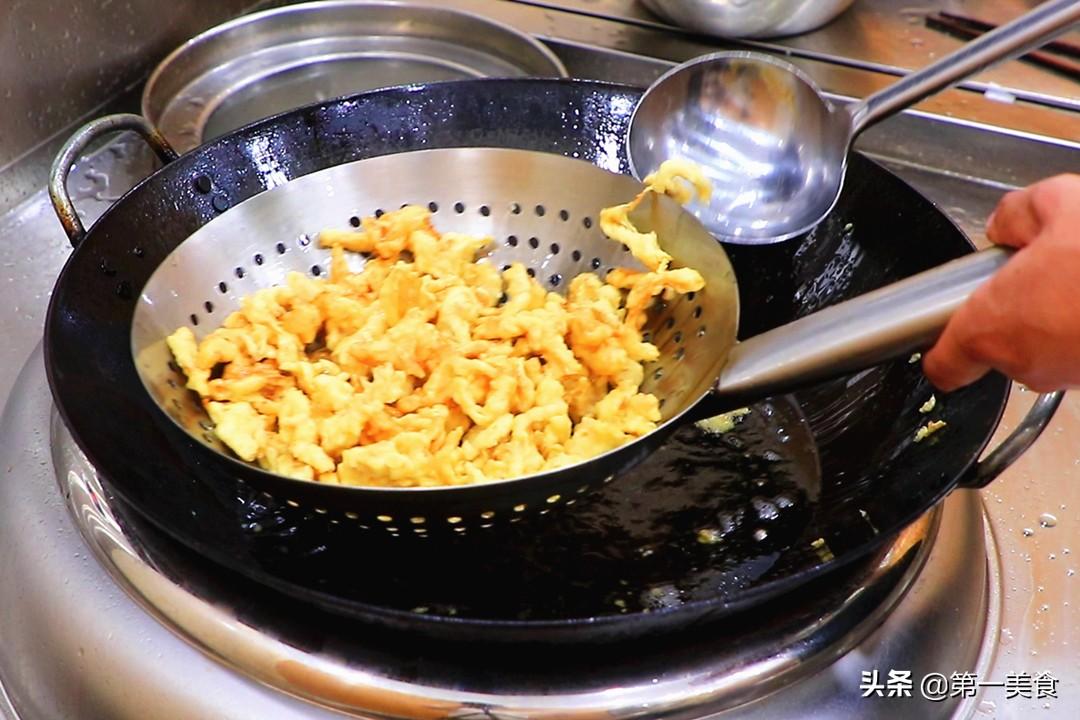 油炸蘑菇的制作方法_干炸蘑菇家常做法-7