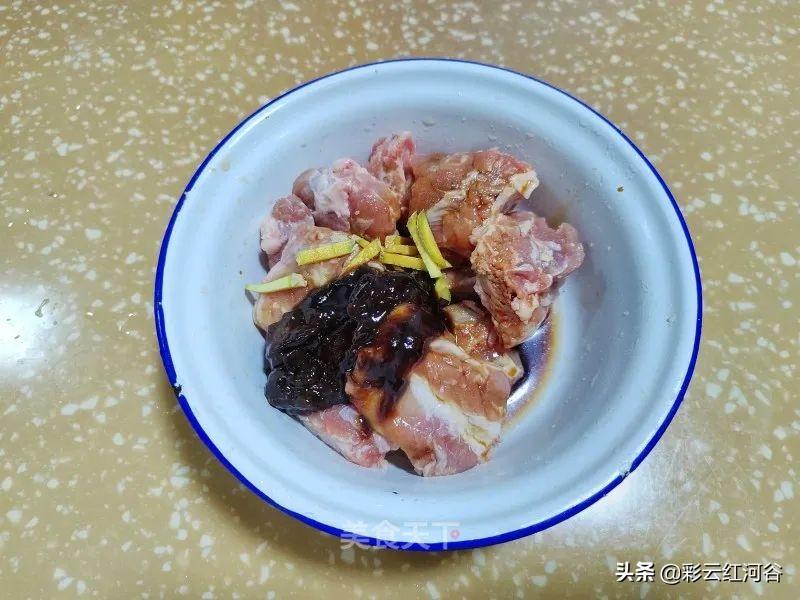 排骨芋头蒸排骨的做法 饭店的蒸排骨芋头怎么做？-3