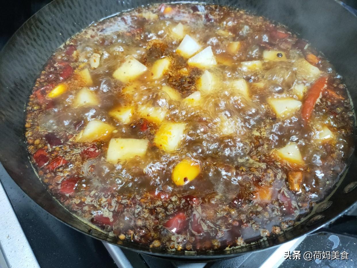 鲜牛肉炖土豆怎么烧好吃_鲜烧牛肉的做法川味-9