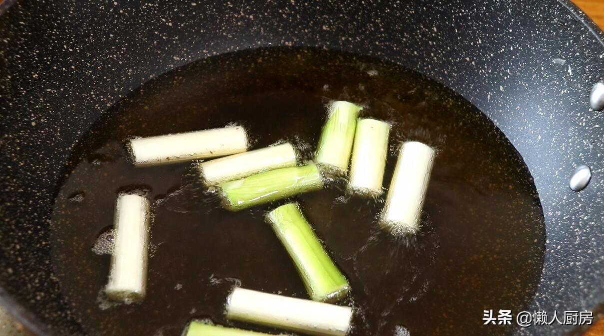红烧茄子的家常做法 鱼香茄子的家常做法-6