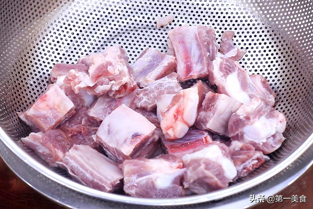 红烧排骨怎样做好吃？ 炖排骨如何软烂不柴？-5