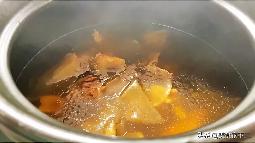 酱萝卜老鸭汤做法 酸萝卜老鸭汤忌放什么？-6