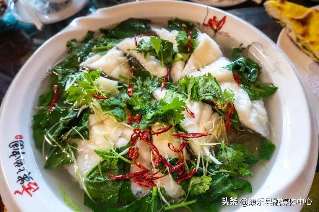 发菜怎么做汤（发菜银耳鸽蛋汤怎么做）-2