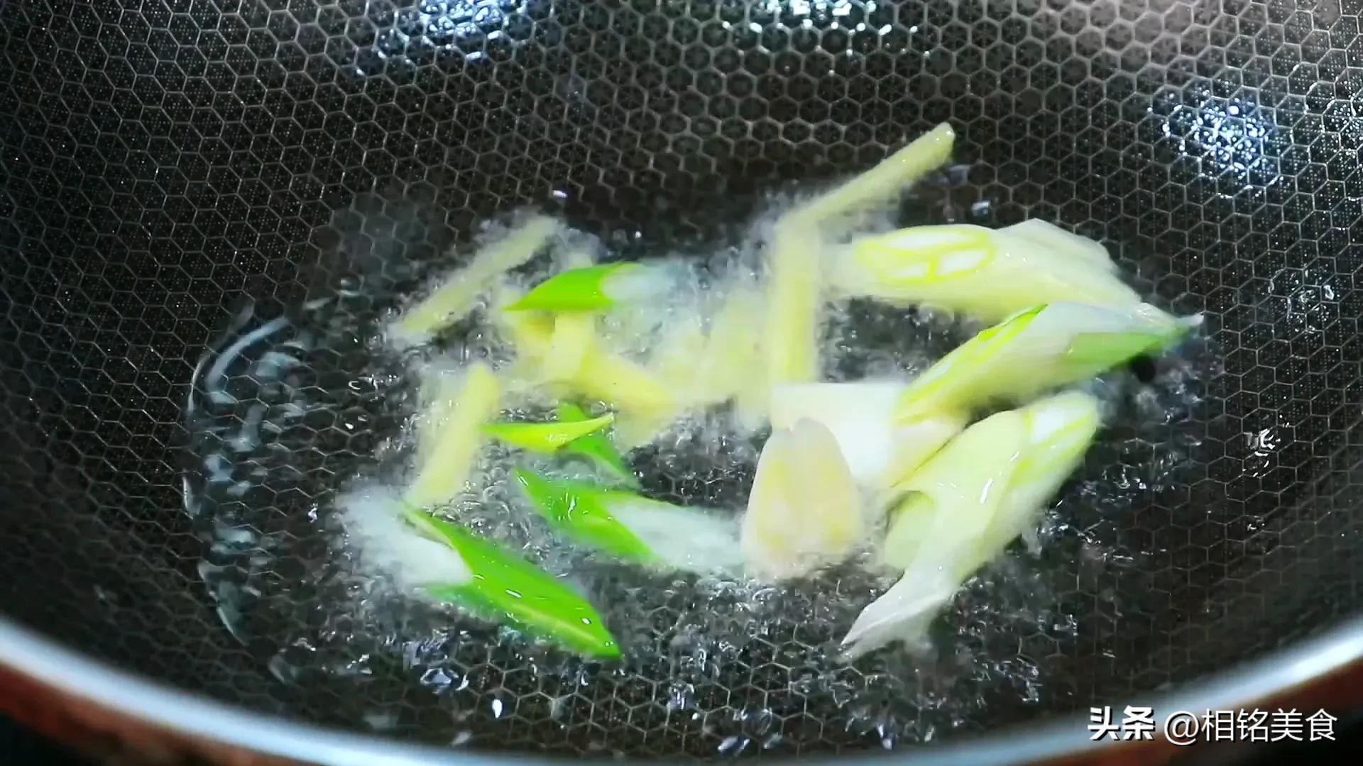五香花生的做法和配料_五香咸干花生米的做法-19