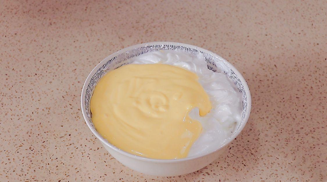 电饭锅做最简单的蛋糕（电饭锅蛋糕怎么做）-14