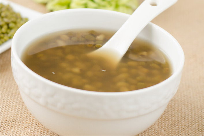 绿豆汤的家常做法_熬绿豆汤需要放什么配料-6