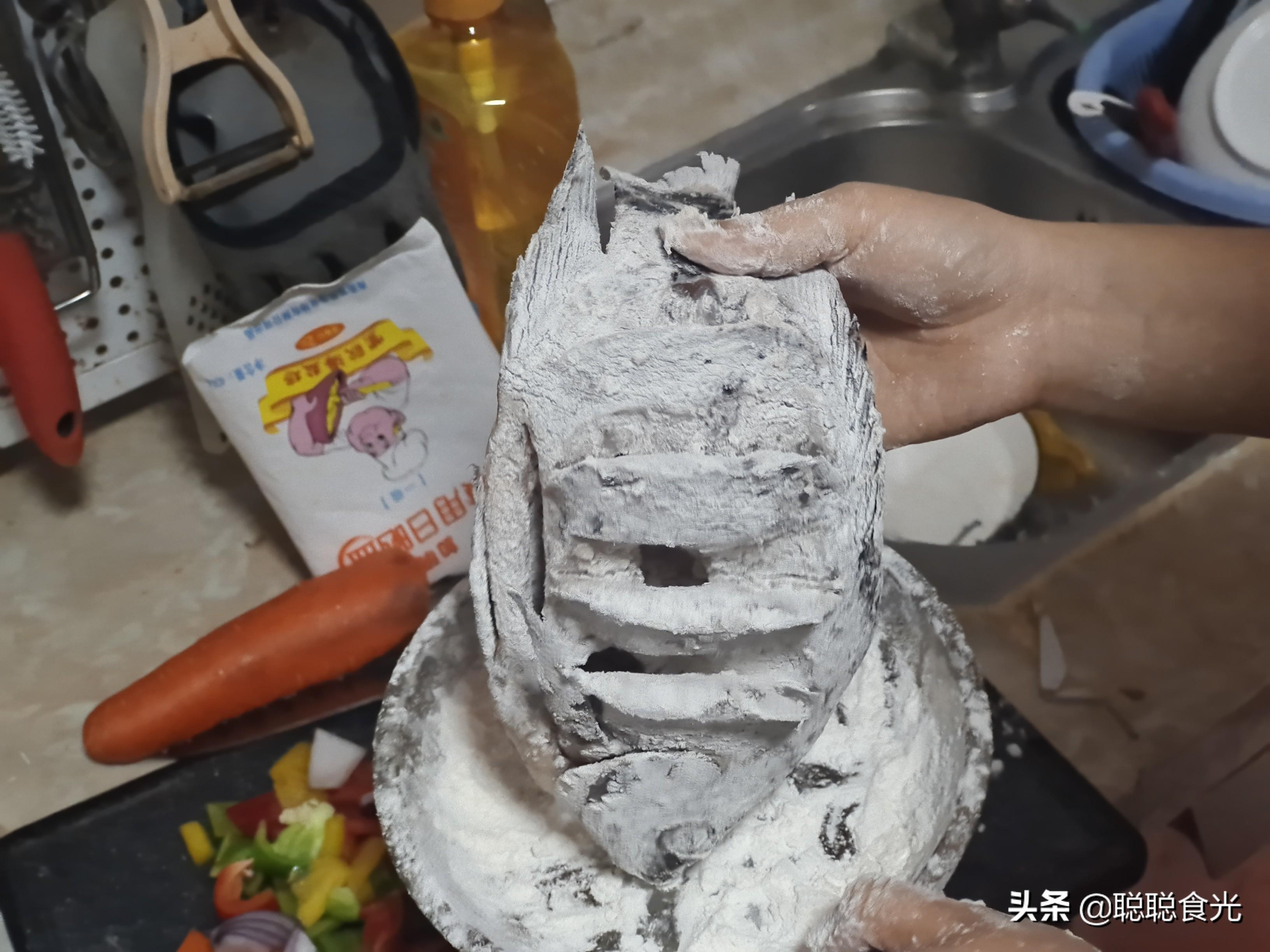 糖醋鱼怎么做的教程，干炸糖醋鱼的做法-7