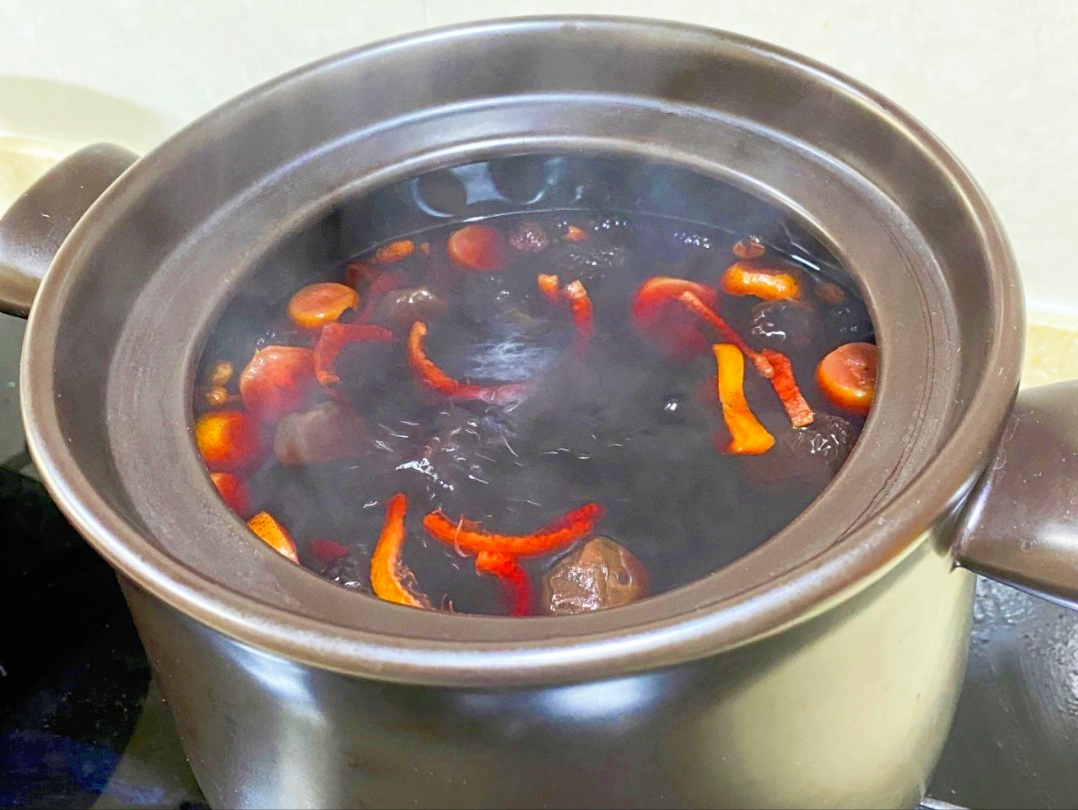 如何熬制酸梅汤的做法，如何做酸梅汤更好喝？-8