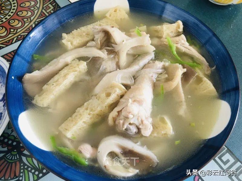 清炖鸡怎么炖好吃放什么调料（ 清炖鸡放什么材料）-1
