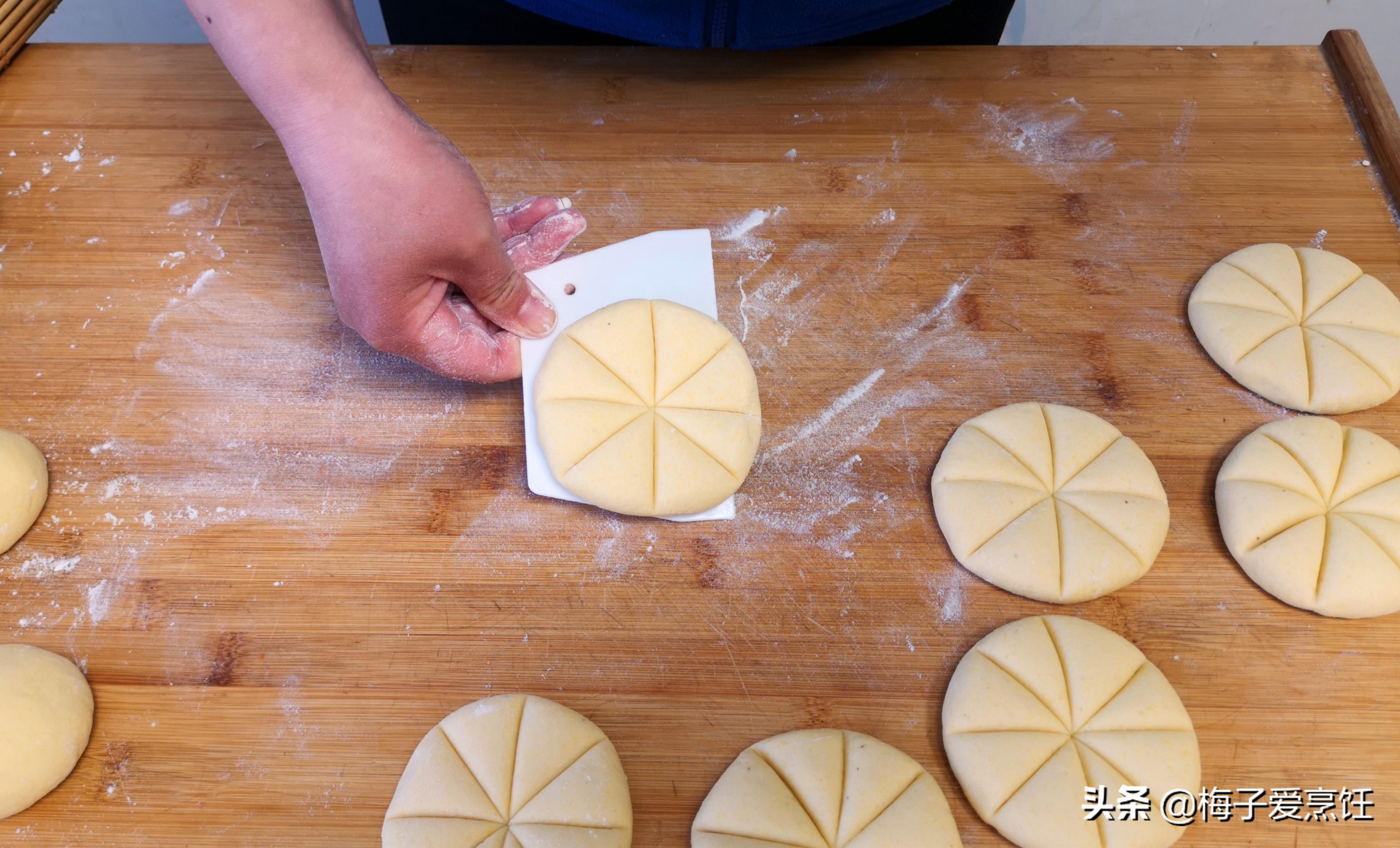 玉米面饼子怎样做好吃_玉米面饼子怎么做的-4