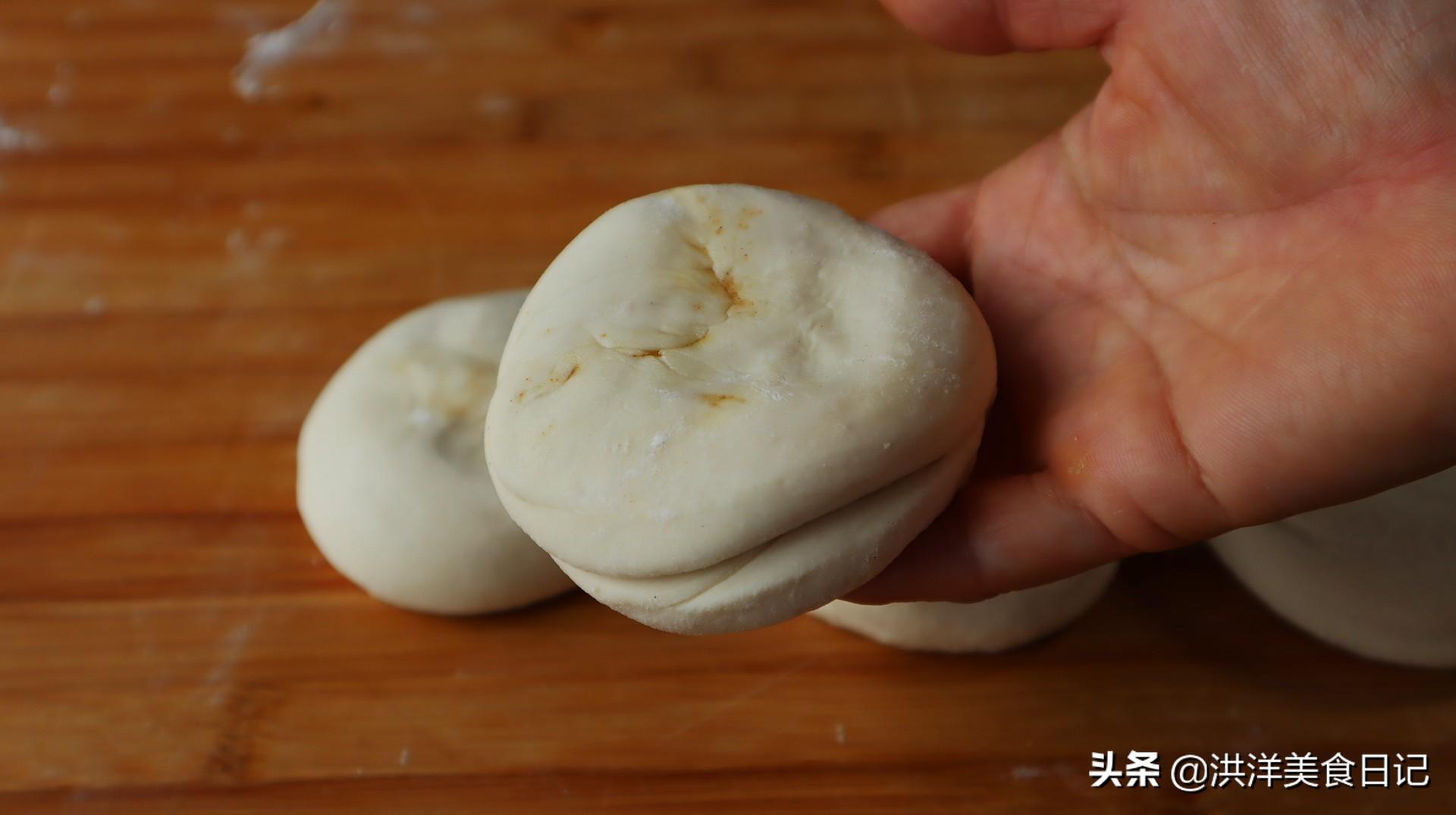 葱花鸡蛋饼面糊怎么调，葱花鸡蛋饼的制作方法-3