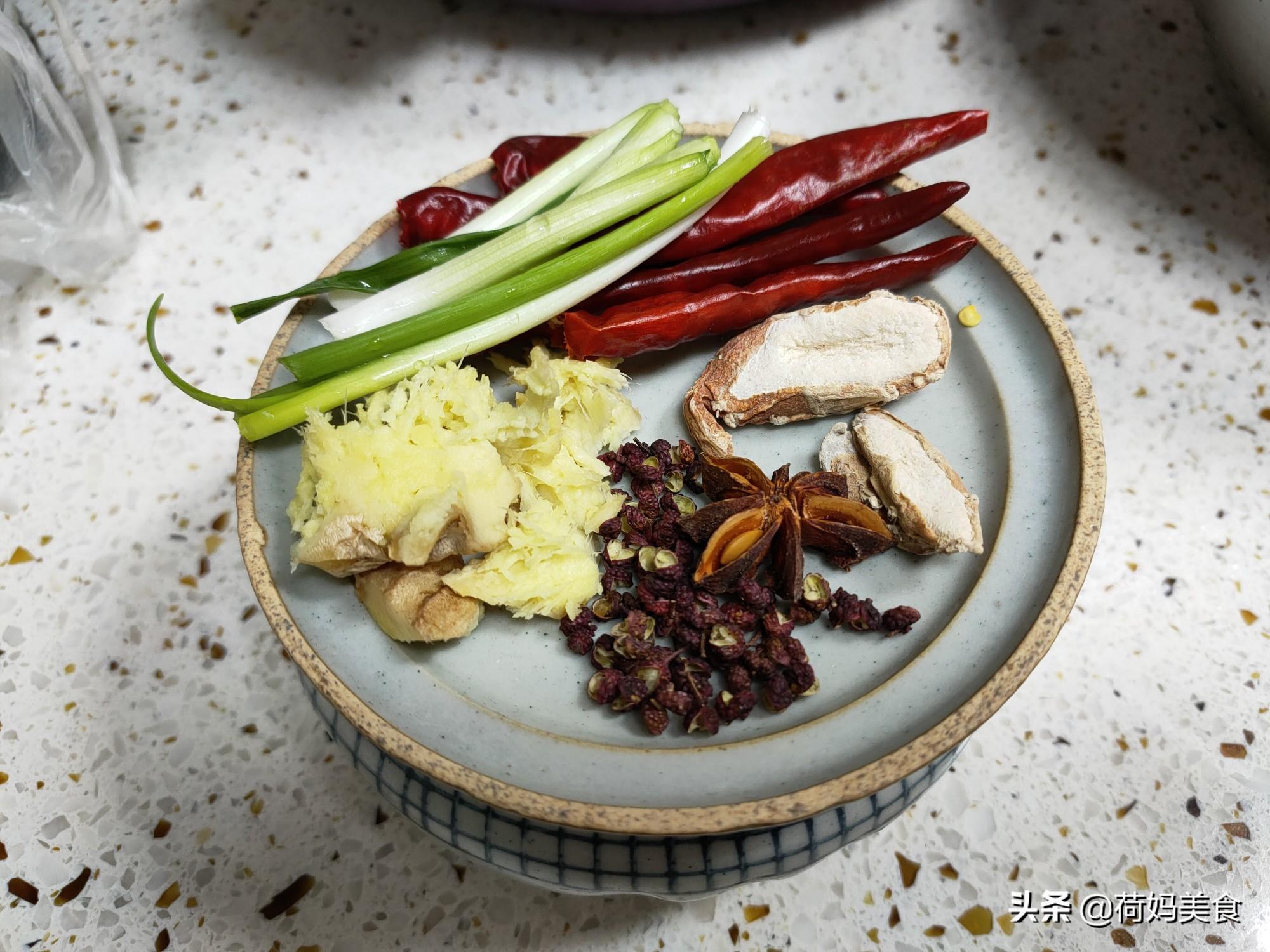 鲜牛肉炖土豆怎么烧好吃_鲜烧牛肉的做法川味-5